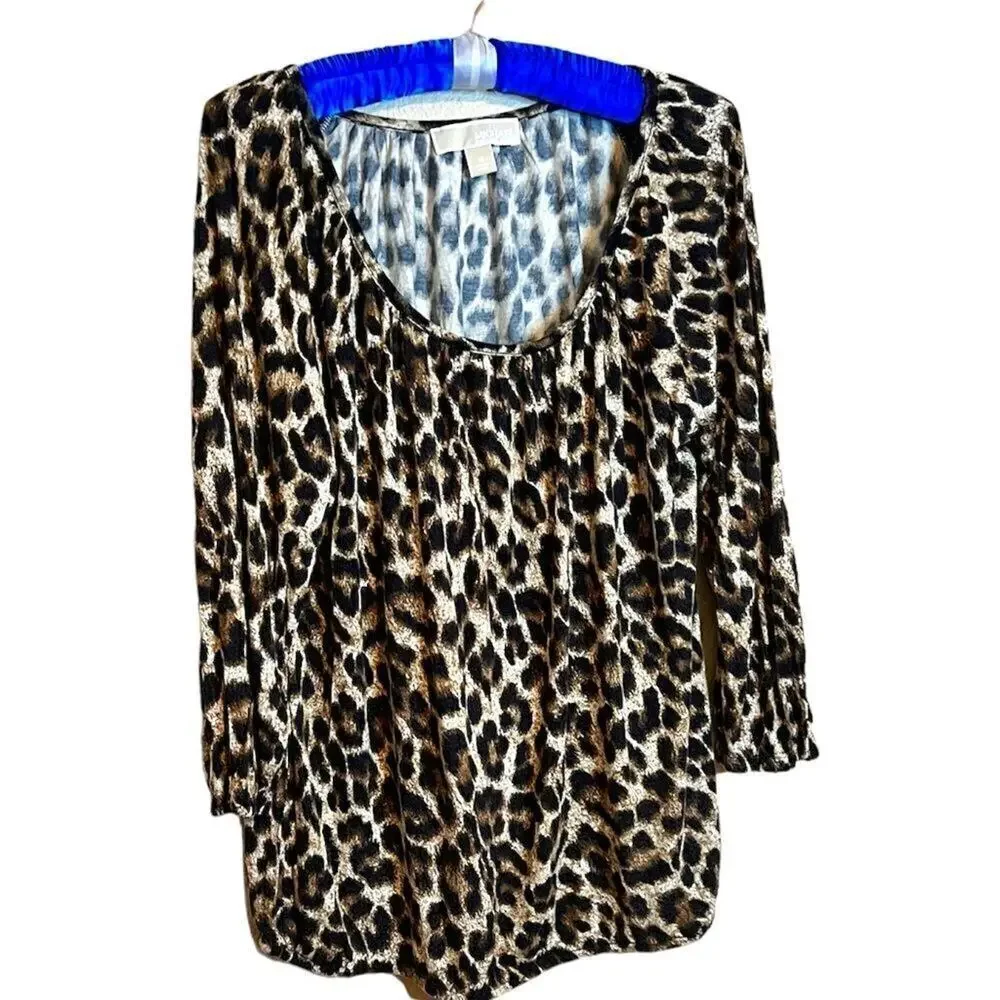 Michael Kors animal print 3/4 sleeve top with elastic hem  Size M
